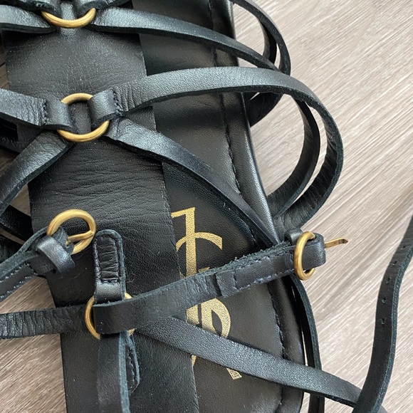 Yves Saint Laurent black strappy sandal size 37.5 - Picture 14 of 15